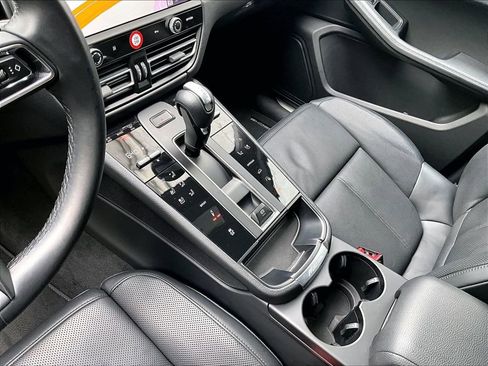 Certified 2023 Porsche Macan S AWD/4WD image 19
