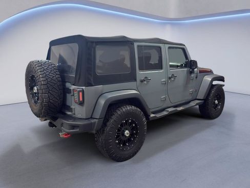 Used 2013 Jeep Wrangler Unlimited Rubicon AWD/4WD image 8