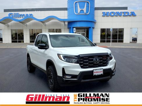 Used 2025 Honda Ridgeline TrailSport+ image 1