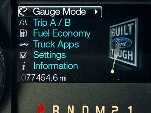 Used 2016 Ford F250 Lariat w/ Lariat Ultimate Package image 29