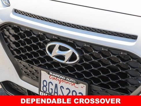Used 2018 Hyundai Kona SE FWD image 5