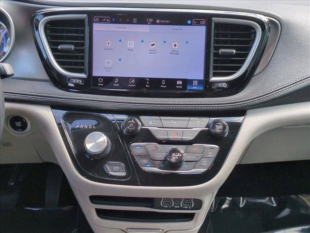Used 2024 Chrysler Pacifica Limited FWD image 15