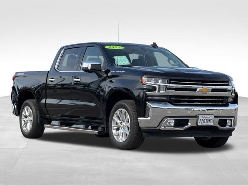 Used 2022 Chevrolet Silverado 1500 LTZ w/ LTZ Convenience Package II AWD/4WD image 7
