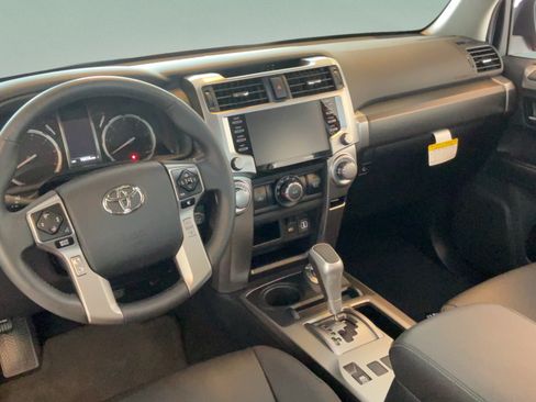 Used 2022 Toyota 4Runner TRD Sport w/ Technology Package AWD/4WD image 25