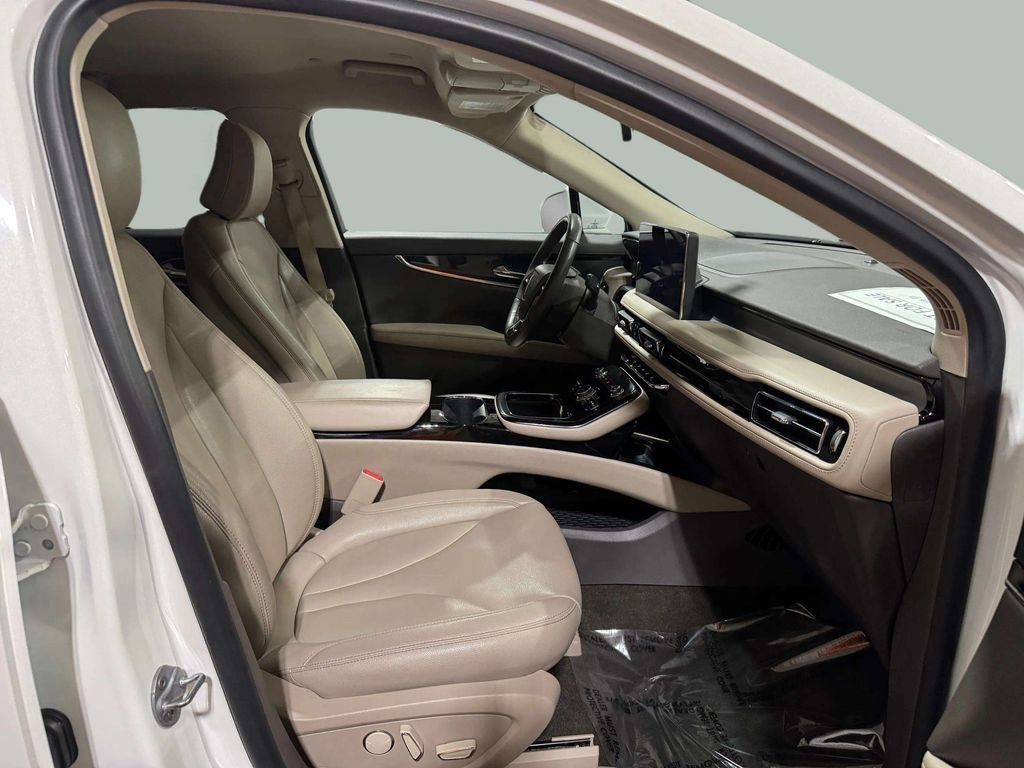 Certified 2022 Lincoln Nautilus FWD image 23