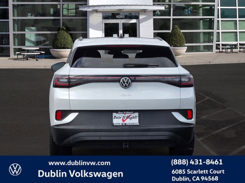 Used 2023 Volkswagen ID.4 Pro S image 5