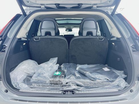 New 2026 Volvo XC90 B6 Plus w/ Protection Package Premier image 27