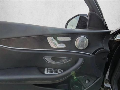 Used 2022 Mercedes-Benz E 350 Sedan image 16