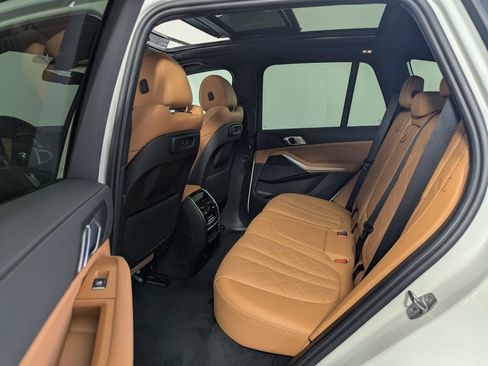 Used 2023 BMW X5 sDrive40i w/ M Sport Package RWD image 23