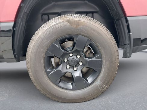 Used 2023 RAM 1500 Big Horn AWD/4WD image 25