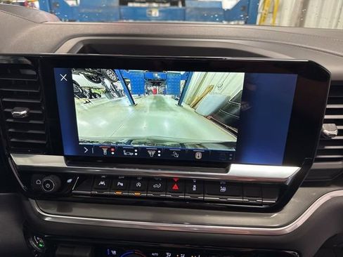 New 2026 Chevrolet Silverado 1500 High Country AWD/4WD image 33