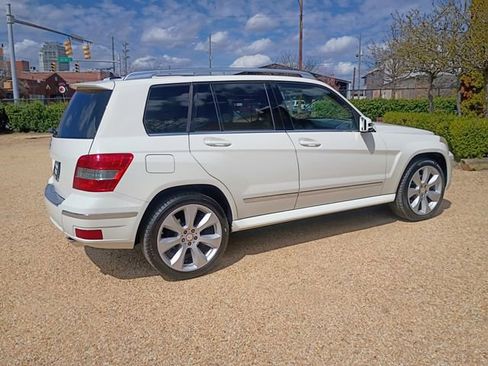 Used 2010 Mercedes-Benz GLK 350 2WD image 15