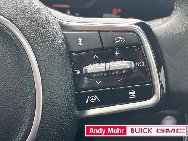 Used 2025 Kia Carnival SX w/ SX Dark Edition Package FWD image 35