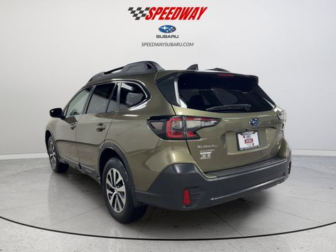 Used 2022 Subaru Outback Premium AWD/4WD image 8