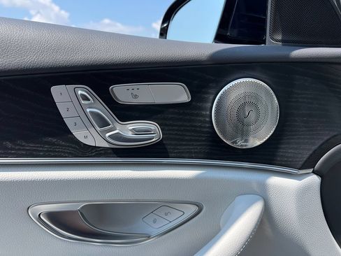 Used 2023 Mercedes-Benz E 350 4MATIC Sedan image 12