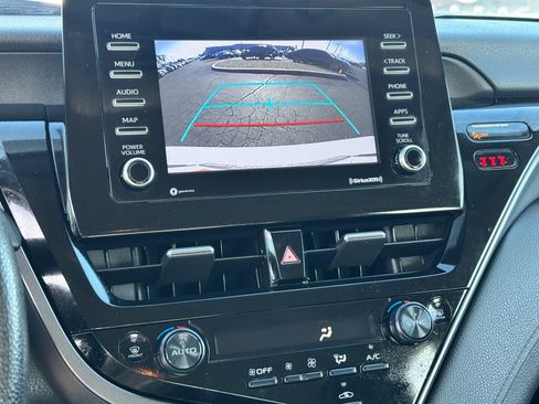 Certified 2022 Toyota Camry LE image 26