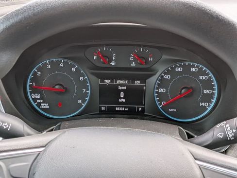 Used 2018 Chevrolet Equinox LS FWD image 21
