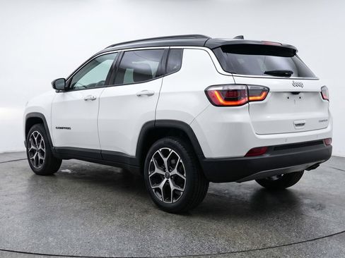 Used 2025 Jeep Compass Limited AWD/4WD image 5