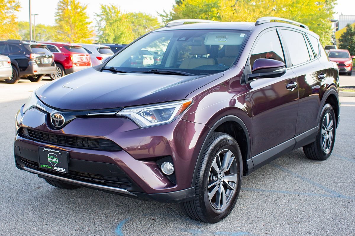Used 2017 Toyota RAV4 XLE FWD image 3