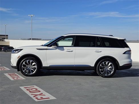 New 2026 Lincoln Aviator Reserve w/ Illumination Package image 4