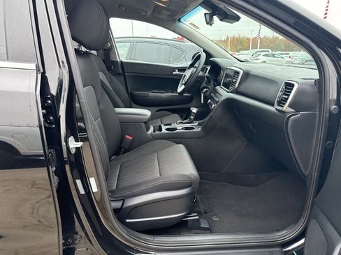 Used 2022 Kia Sportage LX image 40
