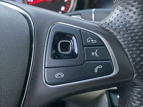 Used 2017 Mercedes-Benz E 300 image 12