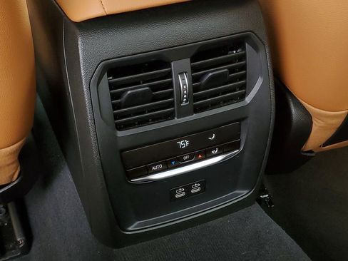 Used 2023 BMW 330i xDrive 330i xDrive w/ Convenience Package image 26