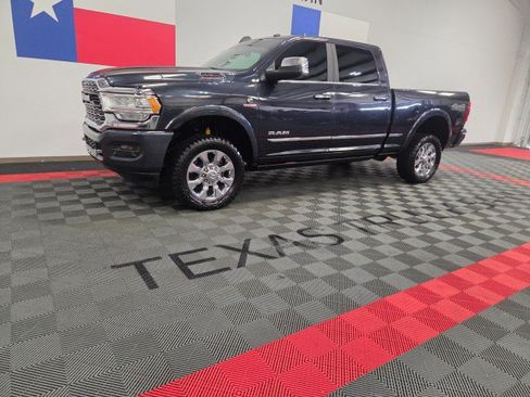Used 2019 RAM 2500 Limited AWD/4WD image 2