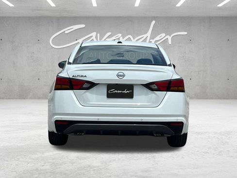New 2026 Nissan Altima 2.5 SV FWD image 16