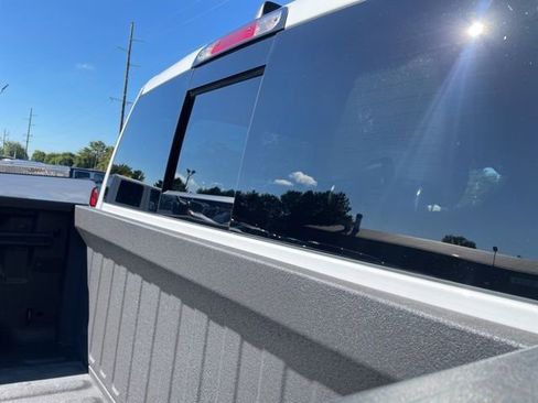 Used 2025 RAM 1500 Laramie w/ Sport Appearance Package image 17