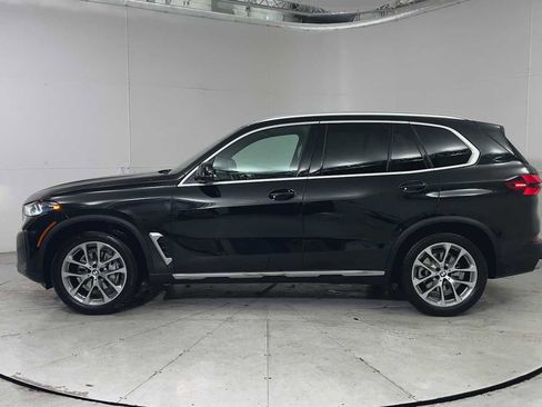 Used 2024 BMW X5 xDrive40i w/ Premium Package image 5