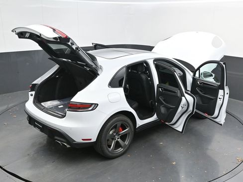 New 2026 Porsche Macan S image 64