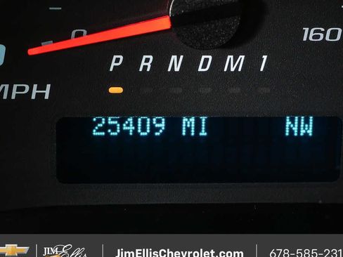 Certified 2025 Chevrolet Express 2500 w/ Driver Convenience Package RWD image 8
