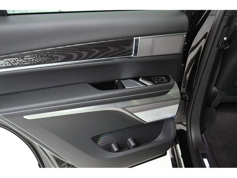 New 2026 Cadillac Vistiq Platinum image 11