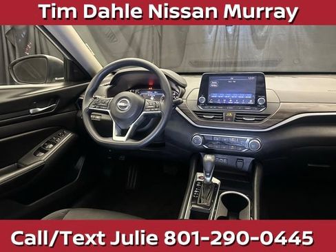 Used 2024 Nissan Altima 2.5 SV FWD image 20