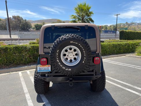 Used 2002 Jeep Wrangler Sahara AWD/4WD image 6