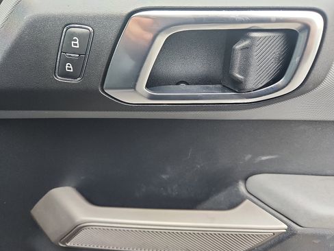 Used 2022 Ford Bronco Black Diamond image 34