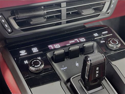 Certified 2020 Porsche 911 Carrera 4S image 18