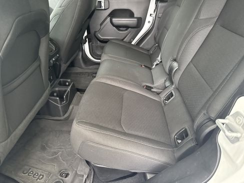 Used 2022 Jeep Gladiator Sport AWD/4WD image 22