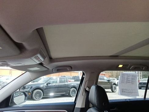 Used 2019 Volkswagen Atlas SEL Premium image 16