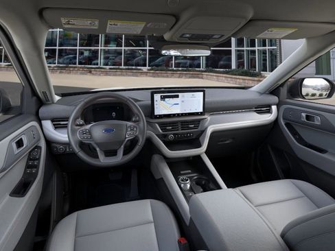 New 2025 Ford Explorer Active w/ Active Comfort Package image 9
