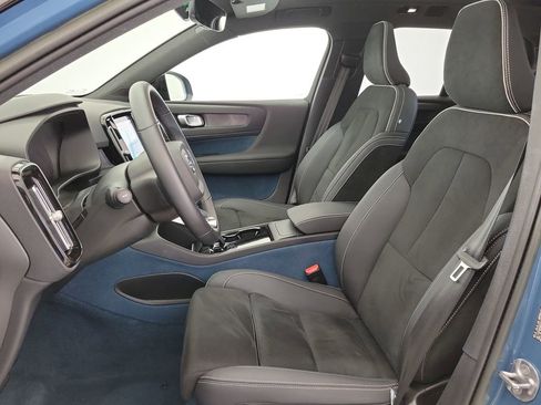 Used 2023 Volvo XC40 Recharge Ultimate AWD/4WD image 18