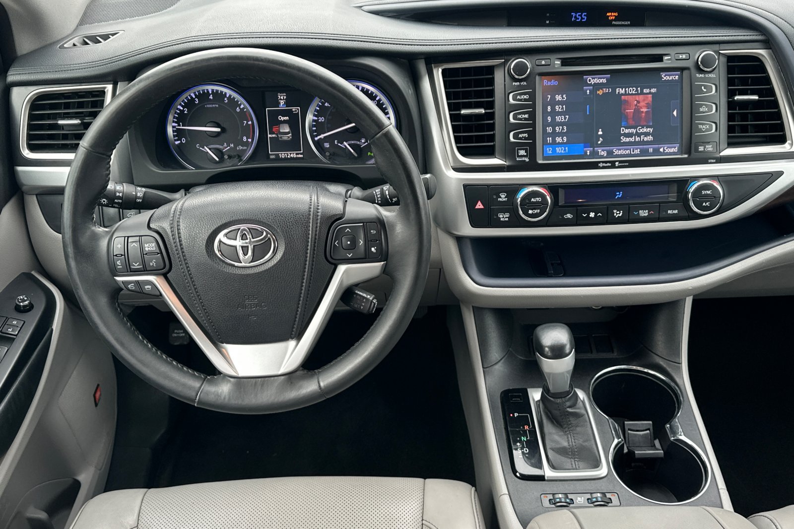 Used 2015 Toyota Highlander Limited FWD image 13