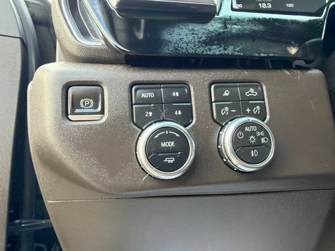 Used 2023 GMC Sierra 1500 SLT w/ SLT Premium Package AWD/4WD image 29