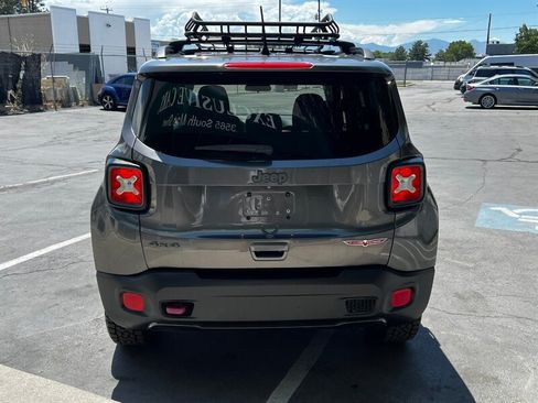 Used 2018 Jeep Renegade Trailhawk AWD/4WD image 6