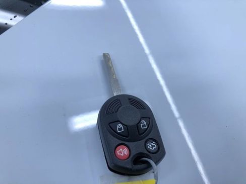 Used 2017 Ford Focus SE image 32