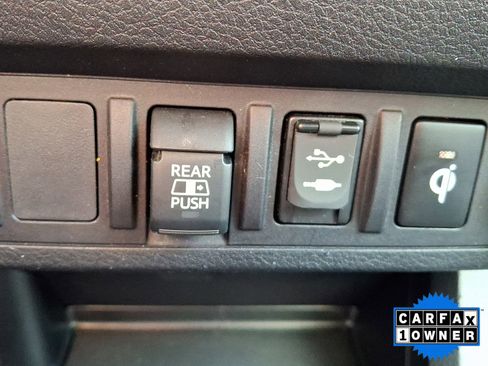 Used 2019 Toyota Tacoma TRD Sport image 36