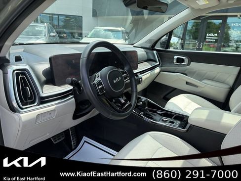 Certified 2024 Kia Sorento SX AWD/4WD image 30