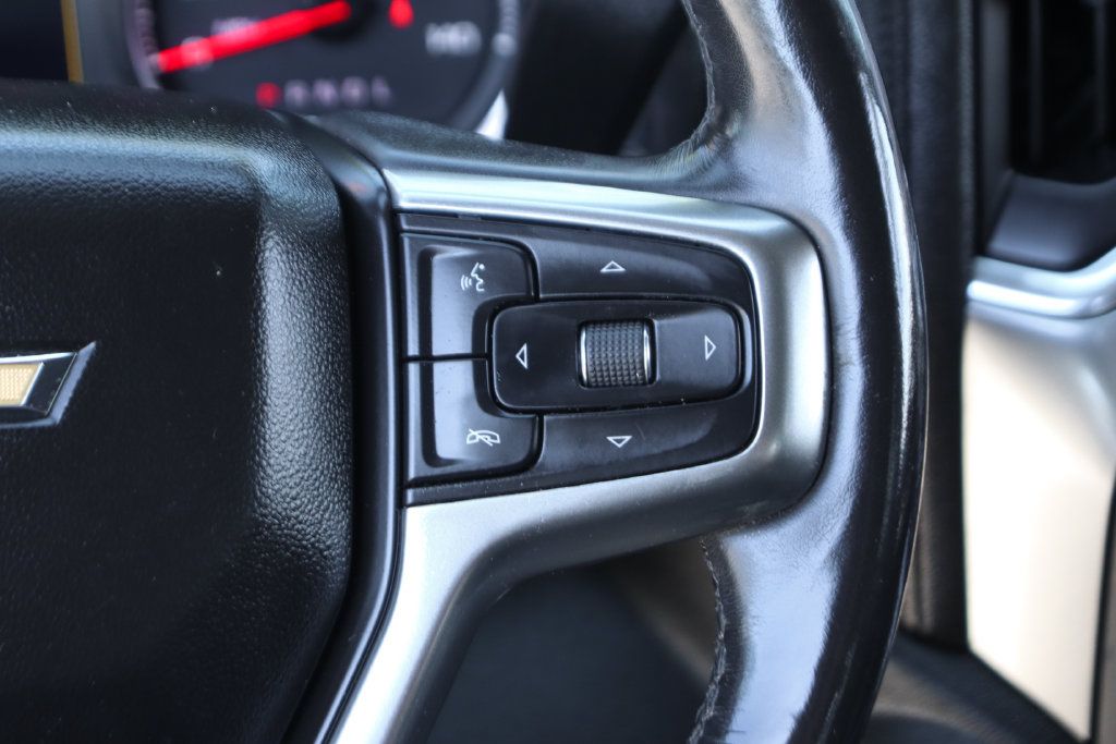 Used 2019 Chevrolet Silverado 1500 LTZ AWD/4WD image 23