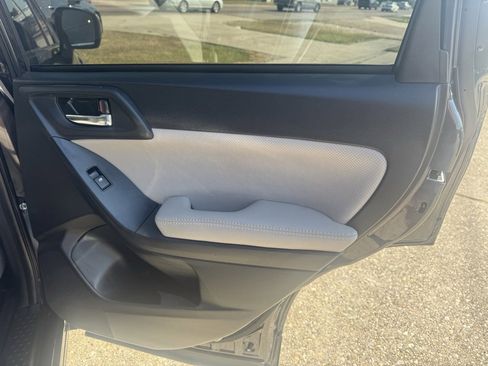 Used 2016 Subaru Forester 2.5i Limited w/ Popular Package #2 image 14